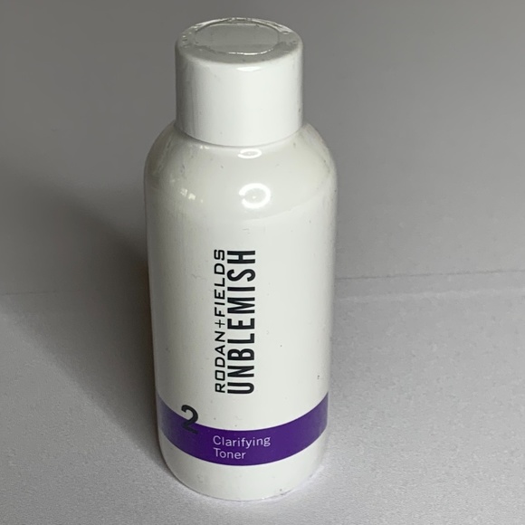 unblemish clarifying toner